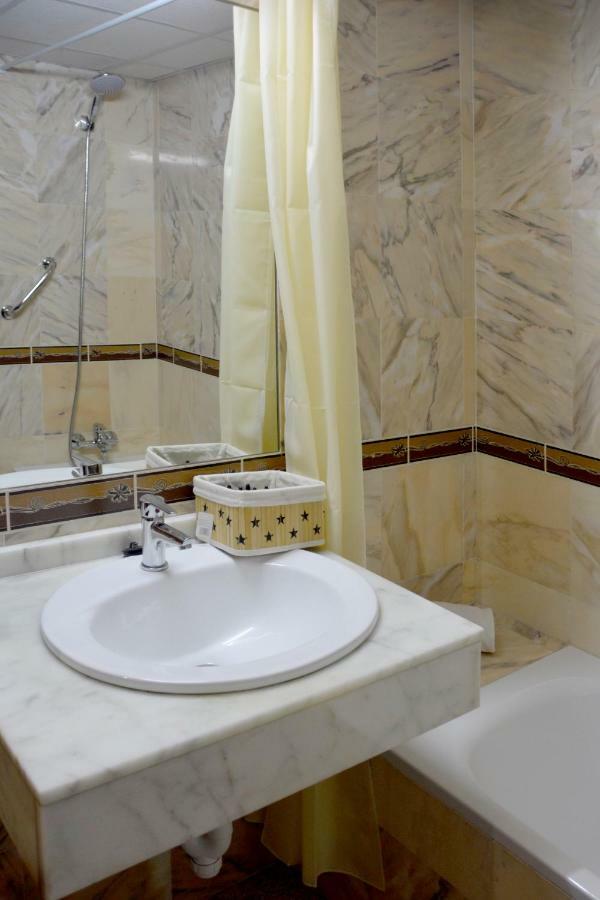 Apartamentos Casa-Patio Las Palmeras Кордова Екстер'єр фото
